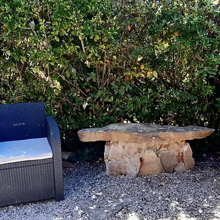 شقة Charmant Studio Avec Jardinet